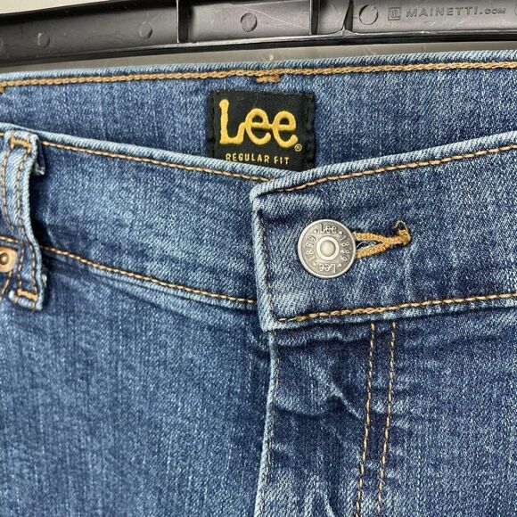 LEE Jeans Mens 28 x 30 Relaxed Fit Denim Cotton Blend Blue Straight Leg - Picture 3 of 9